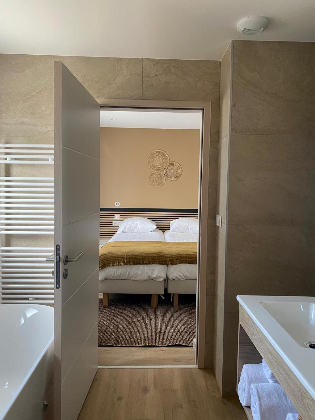 La Cremaillere Hotel-Restaurant Courseulles-sur-Mer Kültér fotó